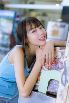 与子敌伦刺激对白播放