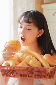 翁公干熄妇国产精品一区